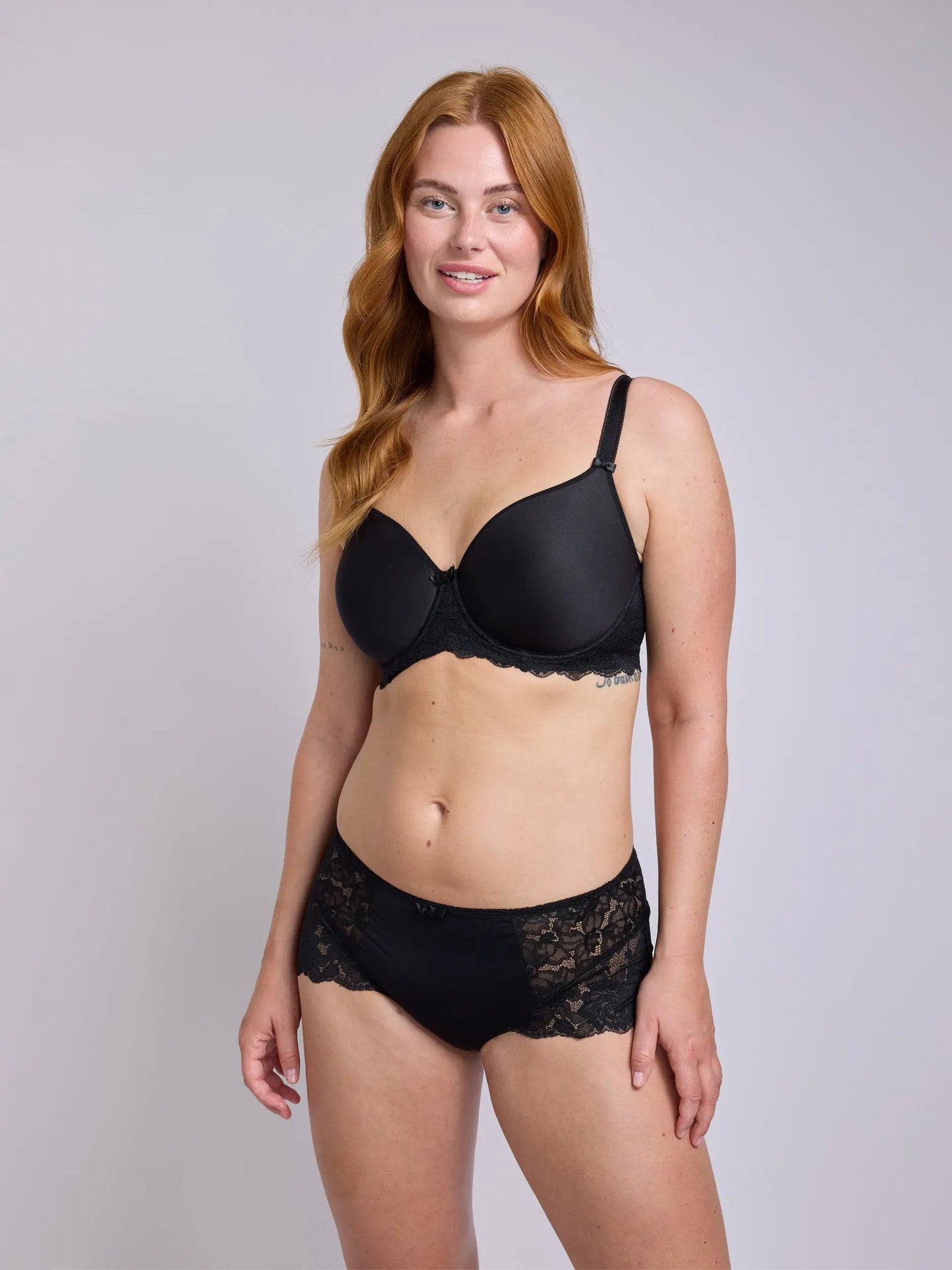 T krekla krūšturis