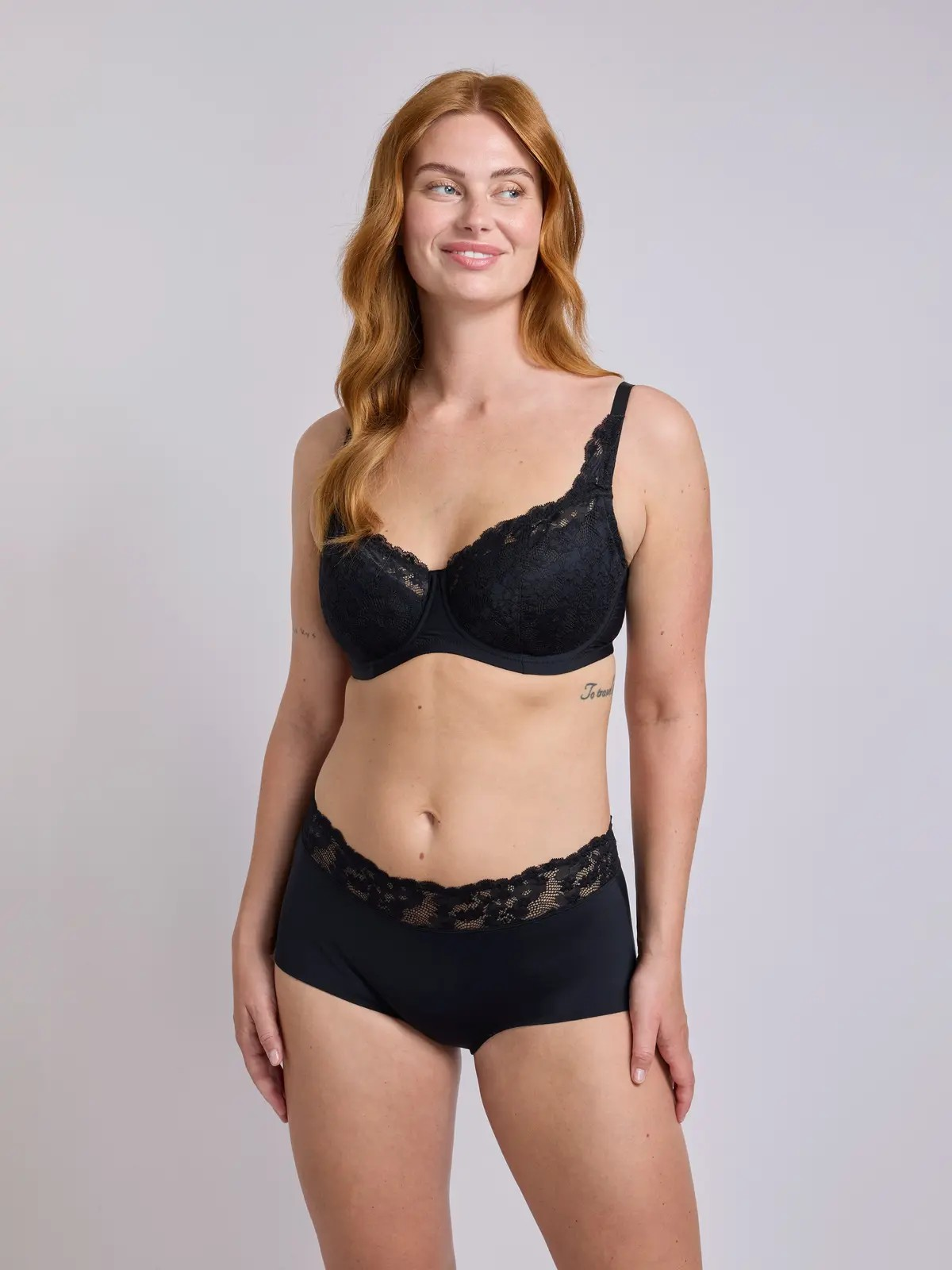 Gludi melni šortiņi