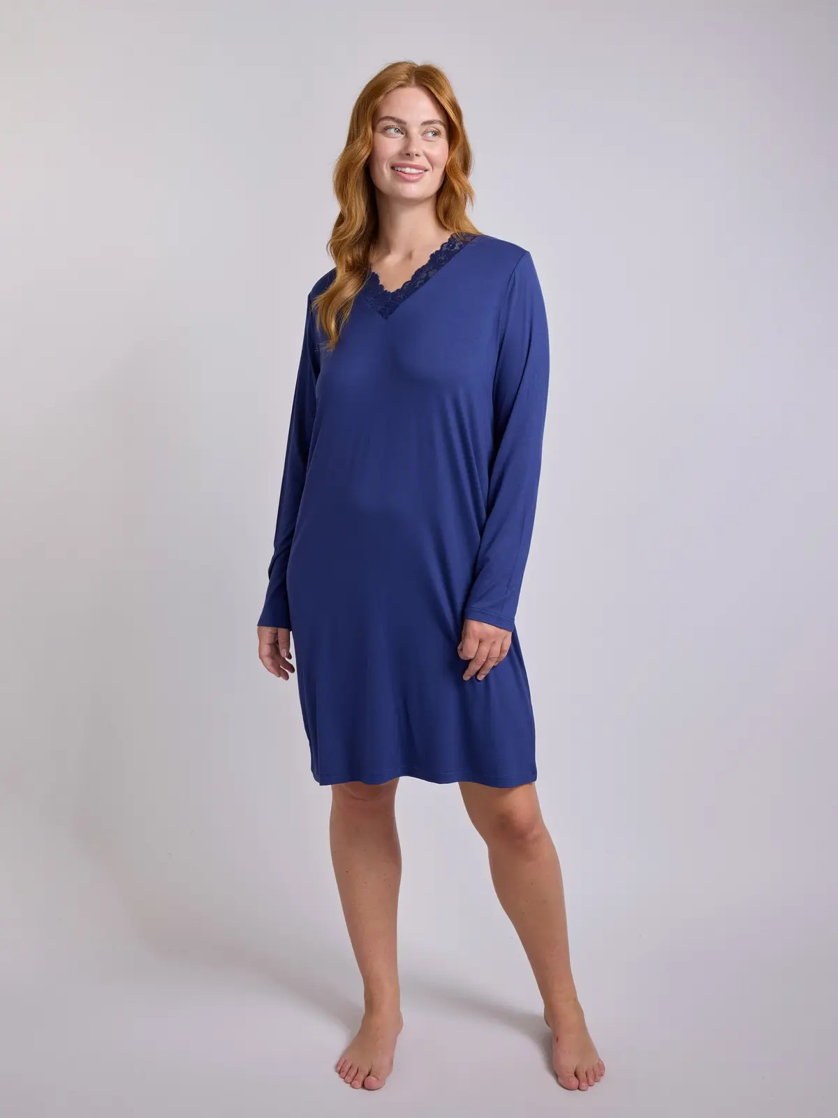 Elastīgs sieviešu naktskrekls